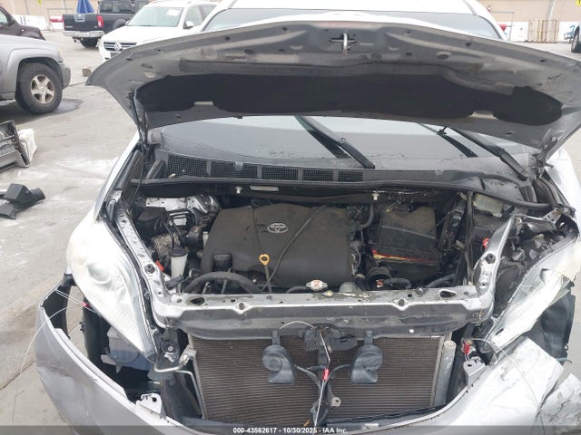 Toyota Sienna Le 8 Passenger 2017 5TDKZ3DC3HS875120 Image 10
