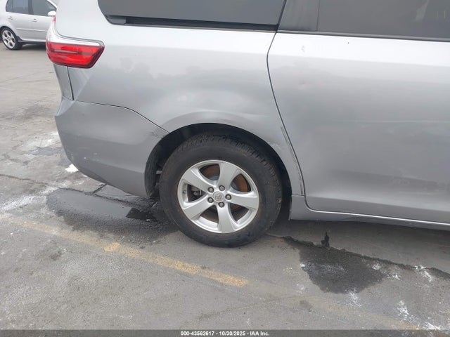 Toyota Sienna Le 8 Passenger 2017 5TDKZ3DC3HS875120 Image 20