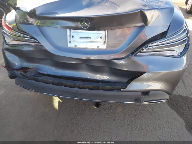 43562652 :رقم المزاد ، WDDSJ4EB3JN519173 vin ، 2018 Mercedes-benz Cla 250 مزاد بيع