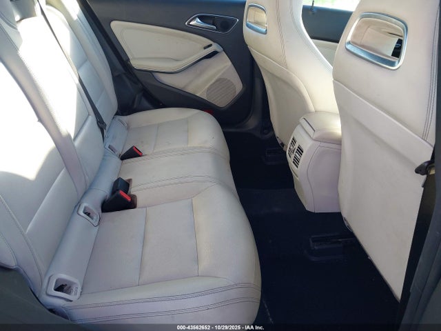 43562652 :رقم المزاد ، WDDSJ4EB3JN519173 vin ، 2018 Mercedes-benz Cla 250 مزاد بيع