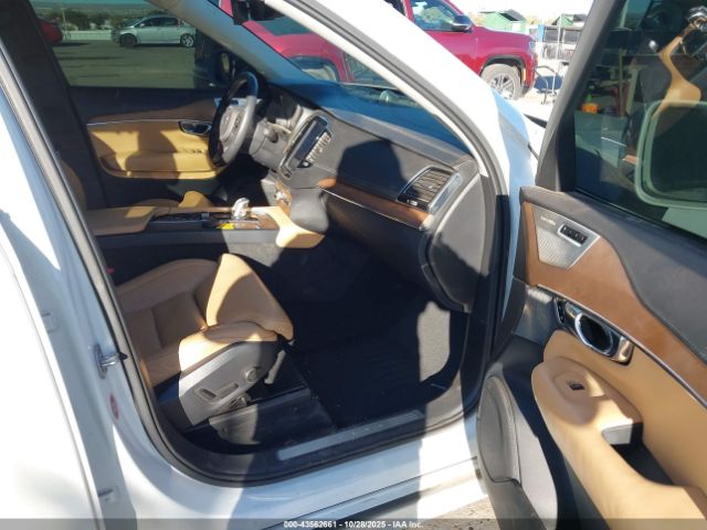 2016 VOLVO XC90 HYBRID YV4BC0PL2G1071136 Photo 4