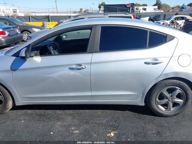5NPD94LA1JH391943 Hyundai Elantra Ec