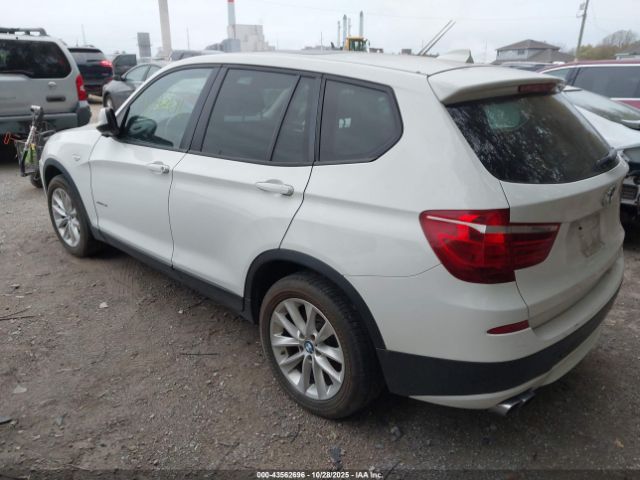 2014 BMW X3 5UXWX9C52E0D15408 Photo 2