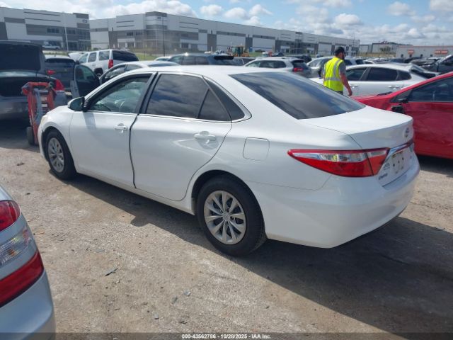 2015 TOYOTA CAMRY 4T1BF1FK8FU003263 Photo 2