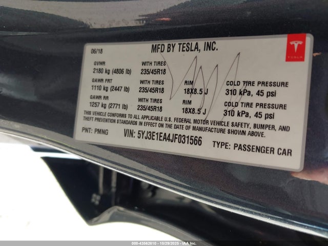 2018 TESLA MODEL 3 5YJ3E1EA4JF031566 Photo 8
