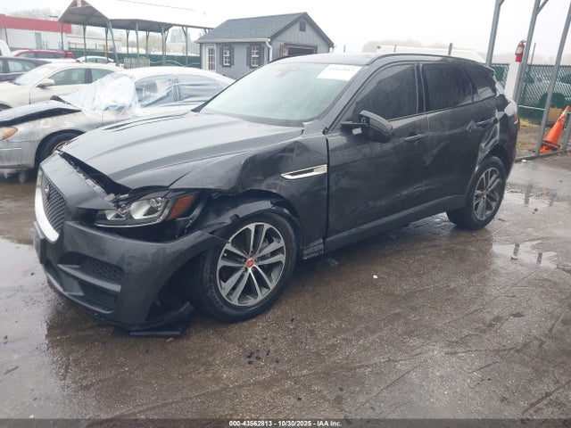 2017 JAGUAR F-PACE SADCJ2BV8HA893544 Photo 1