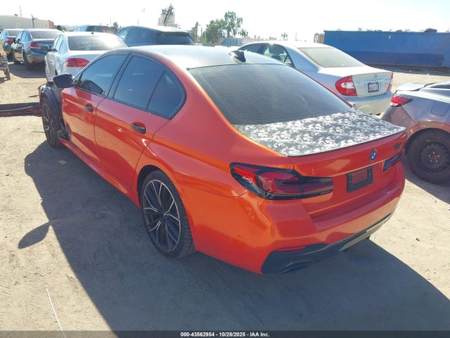2023 BMW 530E WBA13AG0XPCN31204 Photo 2