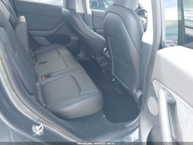 2023 TESLA MODEL Y 7SAYGDEE8PA044835 Photo 7