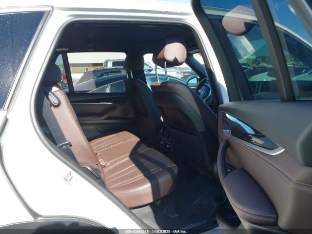 2018 BMW X5 5UXKR0C5XJ0X92812 Photo 7