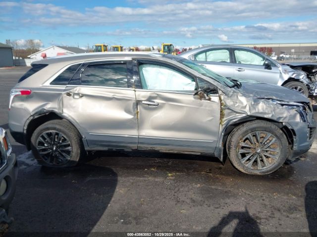 2018 CADILLAC XT5 1GYKNFRS2JZ170868 Photo 5