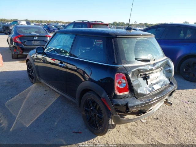 2013 MINI HARDTOP WMWSU3C51DT684788 Photo 2