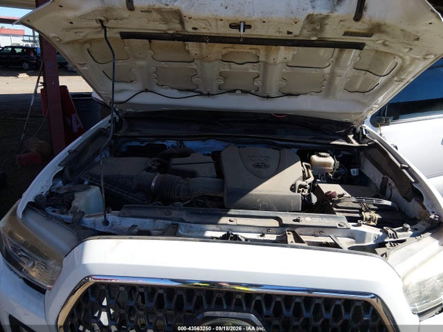 2018 Toyota Tacoma Trd Off Road მანქანა იყიდება აუქციონზე, vin: 3TMCZ5ANXJM155129, აუქციონის ნომერი: 43563250