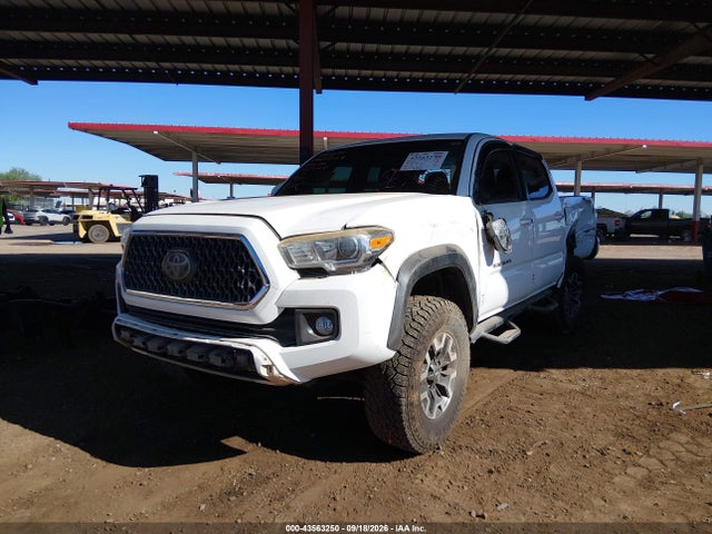 2018 Toyota Tacoma Trd Off Road მანქანა იყიდება აუქციონზე, vin: 3TMCZ5ANXJM155129, აუქციონის ნომერი: 43563250