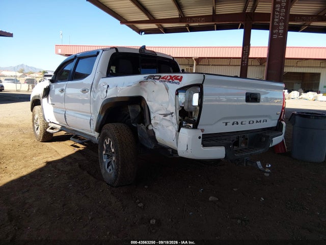 2018 Toyota Tacoma Trd Off Road მანქანა იყიდება აუქციონზე, vin: 3TMCZ5ANXJM155129, აუქციონის ნომერი: 43563250