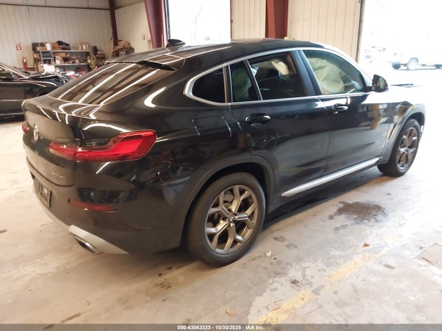 2024 BMW X4 5UX33DT01R9V07584 Photo 3