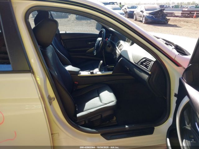 2016 BMW 320I WBA8E1G56GNU12221 Photo 4