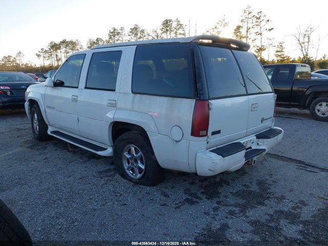 2000 CADILLAC ESCALADE 1GYEK13R5YR114075 Photo 2