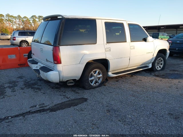 2000 CADILLAC ESCALADE 1GYEK13R5YR114075 Photo 3