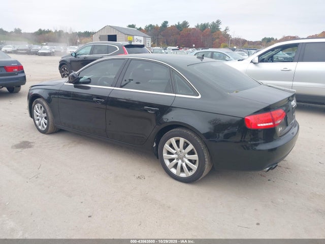 2011 AUDI A4 WAUFFAFL4BN046157 Photo 2