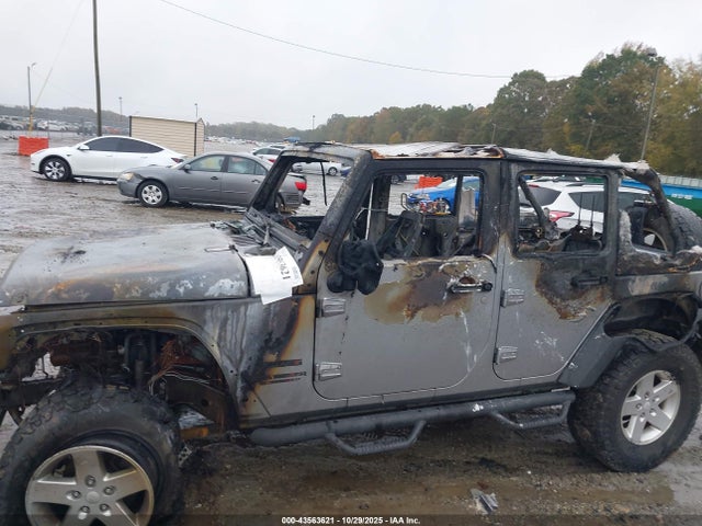 2014 JEEP WRANGLER UNLIMITED 1C4BJWDG5EL208784 Photo 5