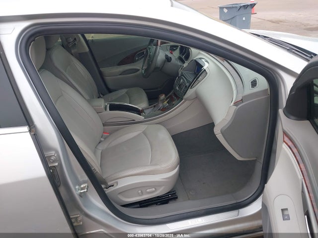 43563704 :رقم المزاد ، 1G4GC5GD1BF387763 vin ، 2011 Buick Lacrosse Cxl مزاد بيع
