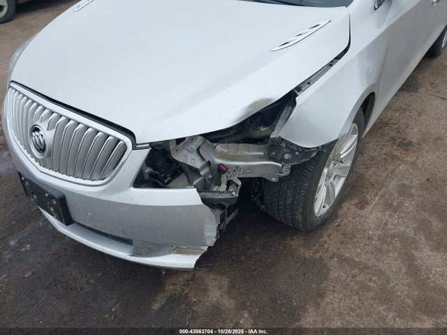 43563704 :رقم المزاد ، 1G4GC5GD1BF387763 vin ، 2011 Buick Lacrosse Cxl مزاد بيع
