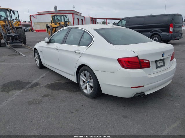 2013 Bmw 528i მანქანა იყიდება აუქციონზე, vin: WBAXG5C58DDY30977, აუქციონის ნომერი: 43563782