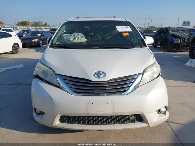 Продаж на аукціоні авто 2015 Toyota Sienna Xle 8 Passenger, vin: 5TDYK3DCXFS662354, номер лоту: 43563800