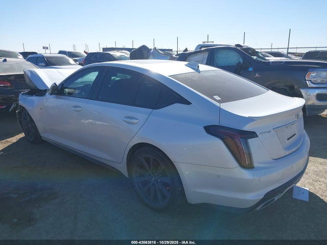 2022 CADILLAC CT5 1G6DP5RK8N0117415 Photo 2