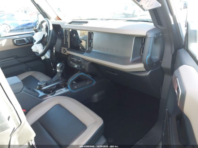 2024 FORD BRONCO 1FMEE2BP5RLA94719 Photo 4