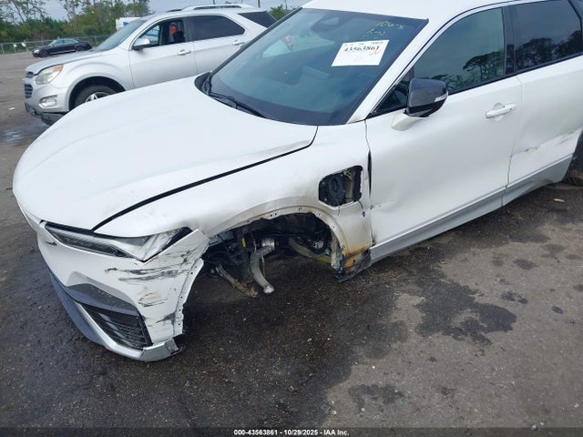 2024 ACURA ZDX 4W5KHMRK0RZ510065 Photo 5
