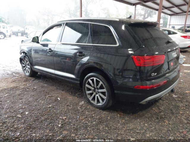2017 AUDI Q7 WA1LAAF72HD024352 Photo 2