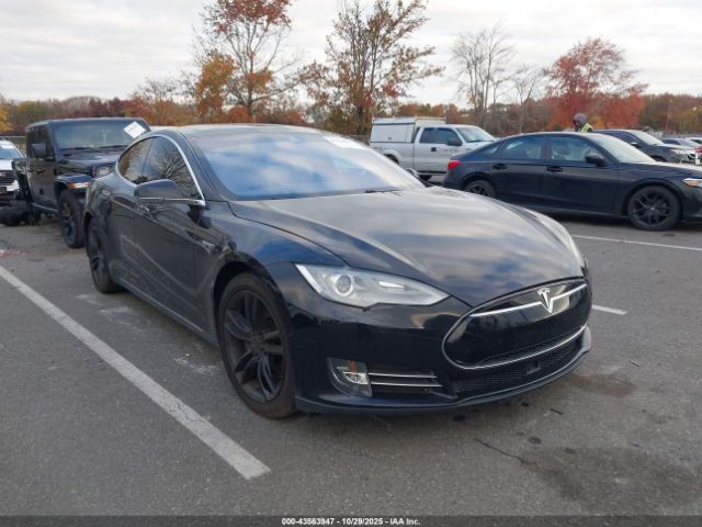 2015 TESLA MODEL S 5YJSA1E20FF117996