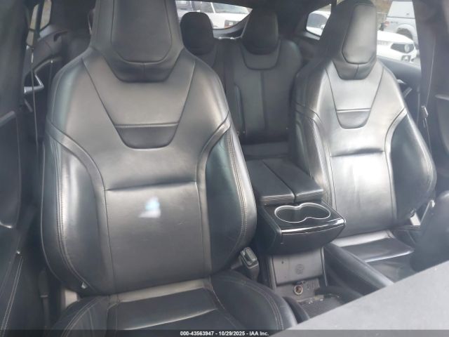 2015 TESLA MODEL S 5YJSA1E20FF117996 Photo 4