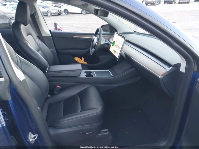 2024 TESLA MODEL Y 7SAYGAEE4RF202351 Photo 4
