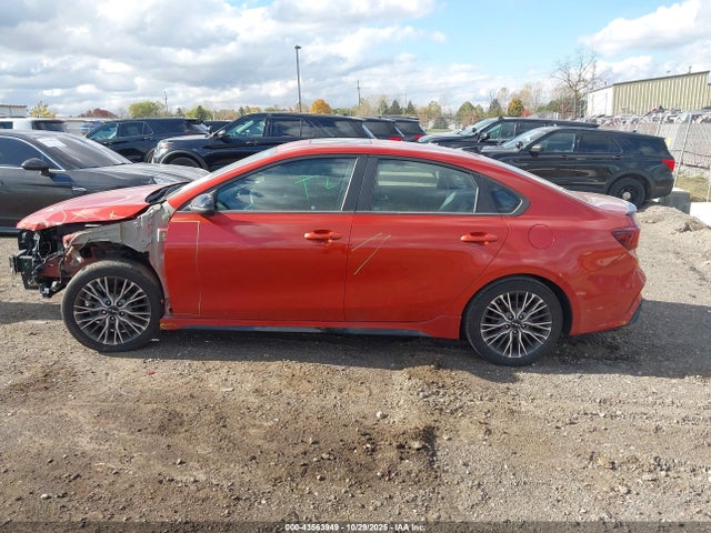 Продажа на аукционе авто 2022 Kia Forte Gt-line, vin: 3KPF54AD5NE426091, номер лота: 43563949
