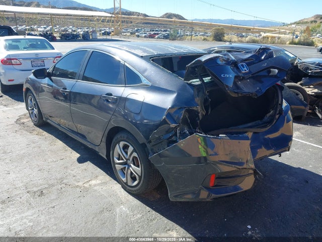 Honda Civic Lx 2018 2HGFC2F57JH539343 Image 3