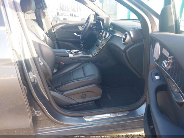 2017 MERCEDES-BENZ GLC 300 WDC0G4JB5HV005867 Photo 4