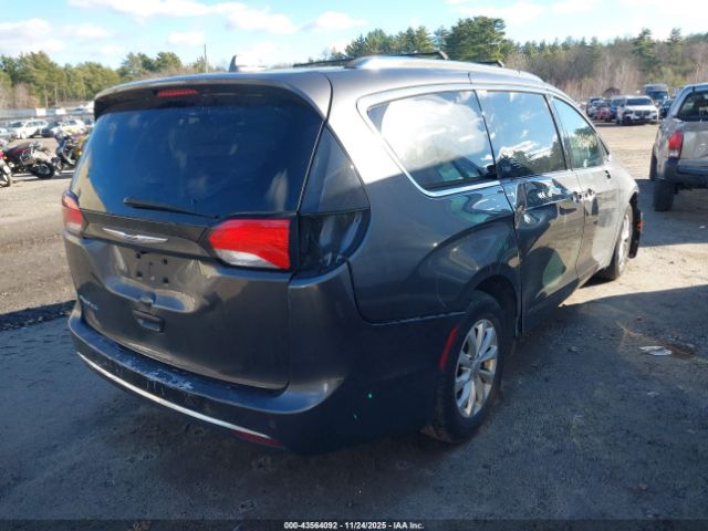 2019 CHRYSLER PACIFICA 2C4RC1BG1KR625112 Photo 3
