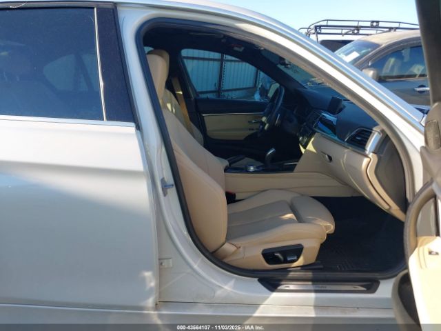 2018 BMW 330I WBA8D9C5XJEM32485 Photo 4