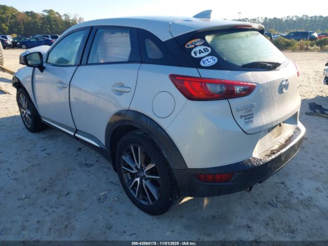 2017 MAZDA CX-3 JM1DKFD79H0179429 Photo 2