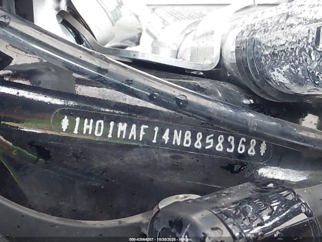 2022 HARLEY-DAVIDSON FLHTCUTG 1HD1MAF14NB858368 Photo 9