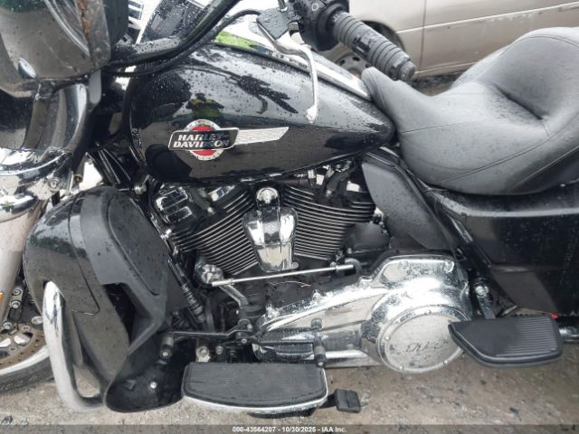 2022 HARLEY-DAVIDSON FLHTCUTG 1HD1MAF14NB858368 Photo 8