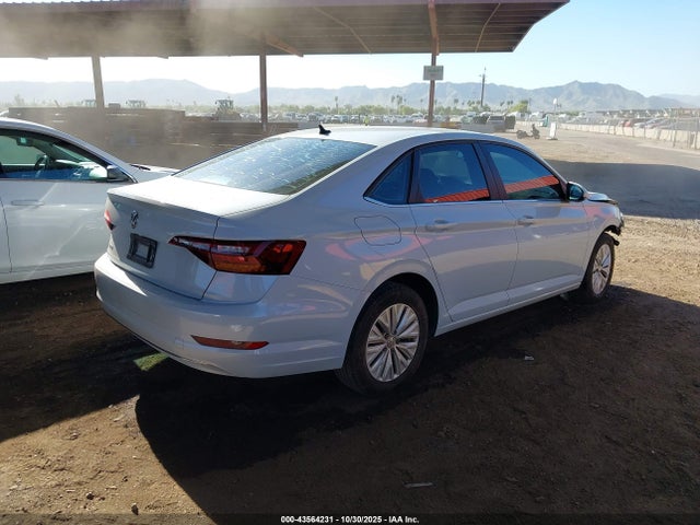 3VWN57BU5KM034593 Volkswagen Jetta 1.4t S