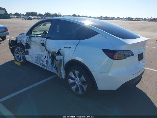 2022 TESLA MODEL Y 7SAYGDEE7NF516586 Photo 2