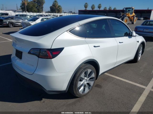 2022 TESLA MODEL Y 7SAYGDEE7NF516586 Photo 3