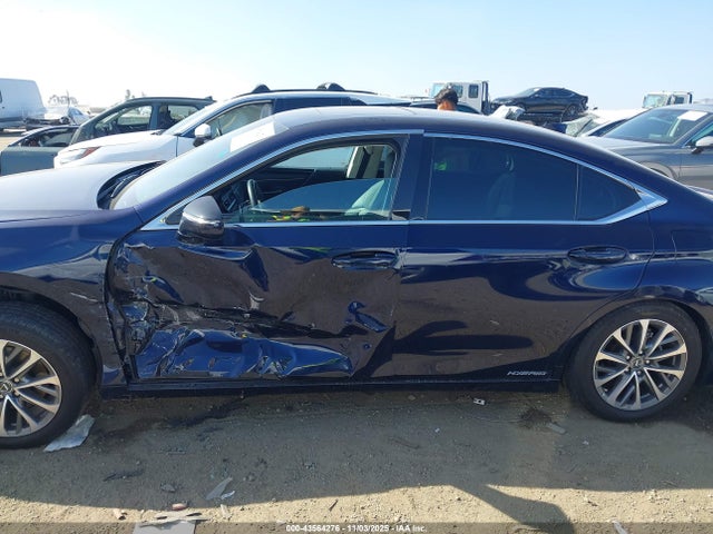 Lexus ES 300H 2022 58ACA1C12NU026348 Image 14