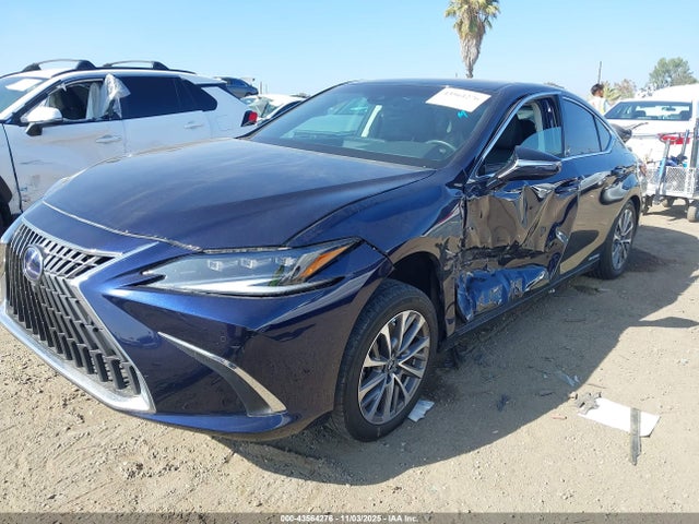 Lexus ES 300H 2022 58ACA1C12NU026348 Image 2
