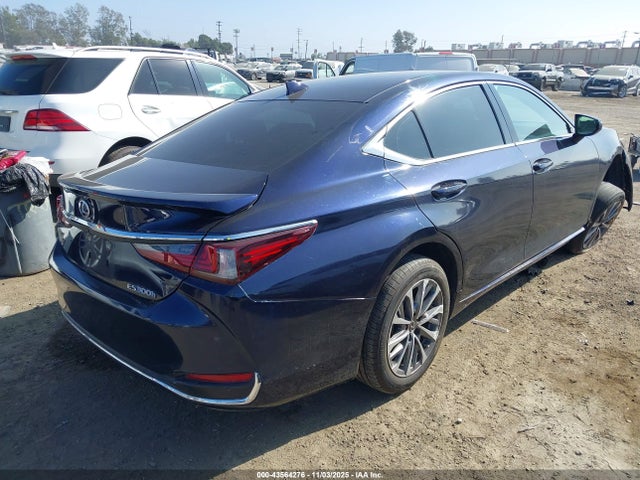 Lexus ES 300H 2022 58ACA1C12NU026348 Image 4