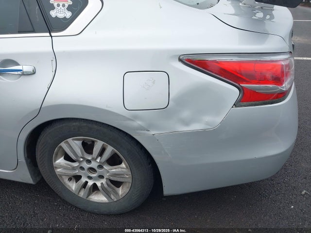 Nissan Altima 2.5 S 2015 1N4AL3AP8FN371840 Image 17